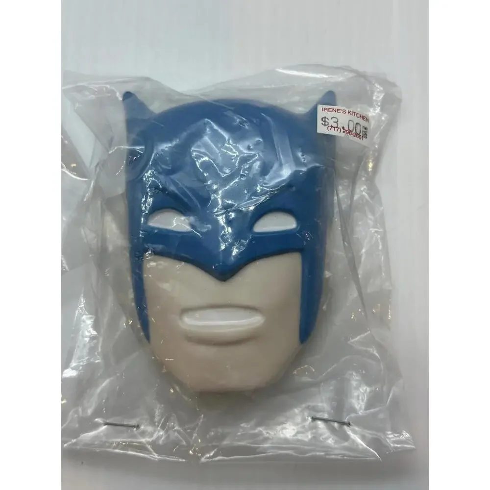 Vintage 1977 Superman &‎ Badge Batman Bat Signal Cake Topper Wilton DC Comics #3